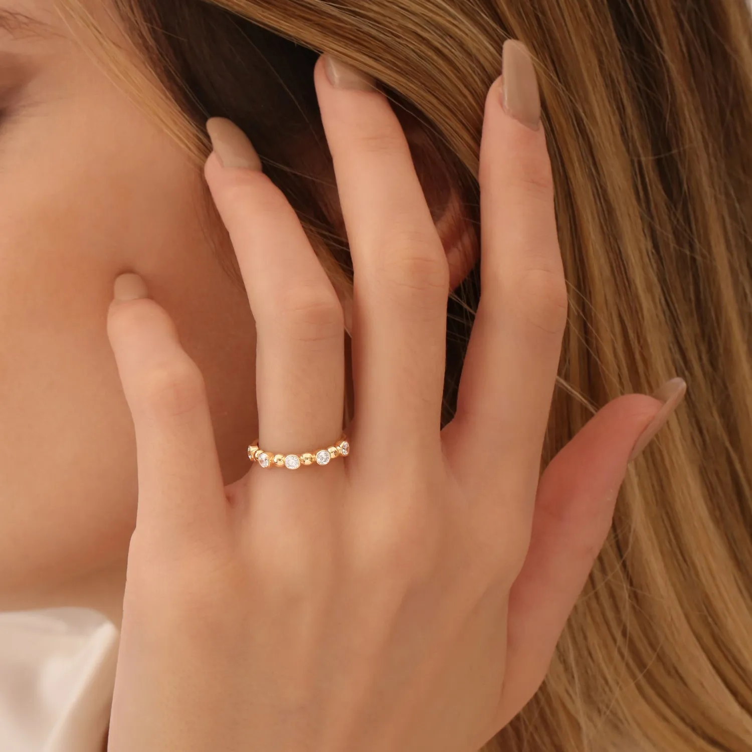 14k Alternating Beads & Bezel Setting Diamond Ring