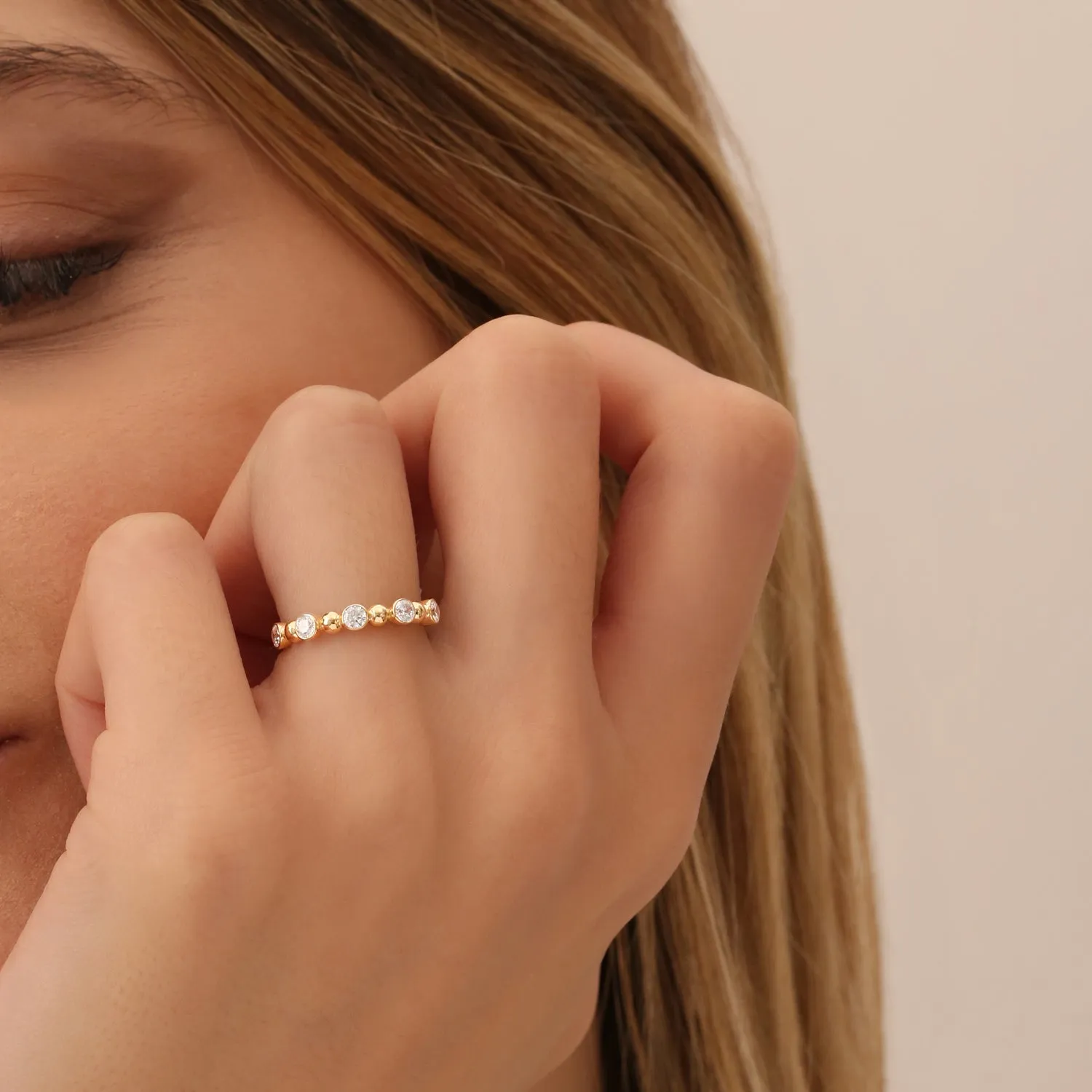14k Alternating Beads & Bezel Setting Diamond Ring
