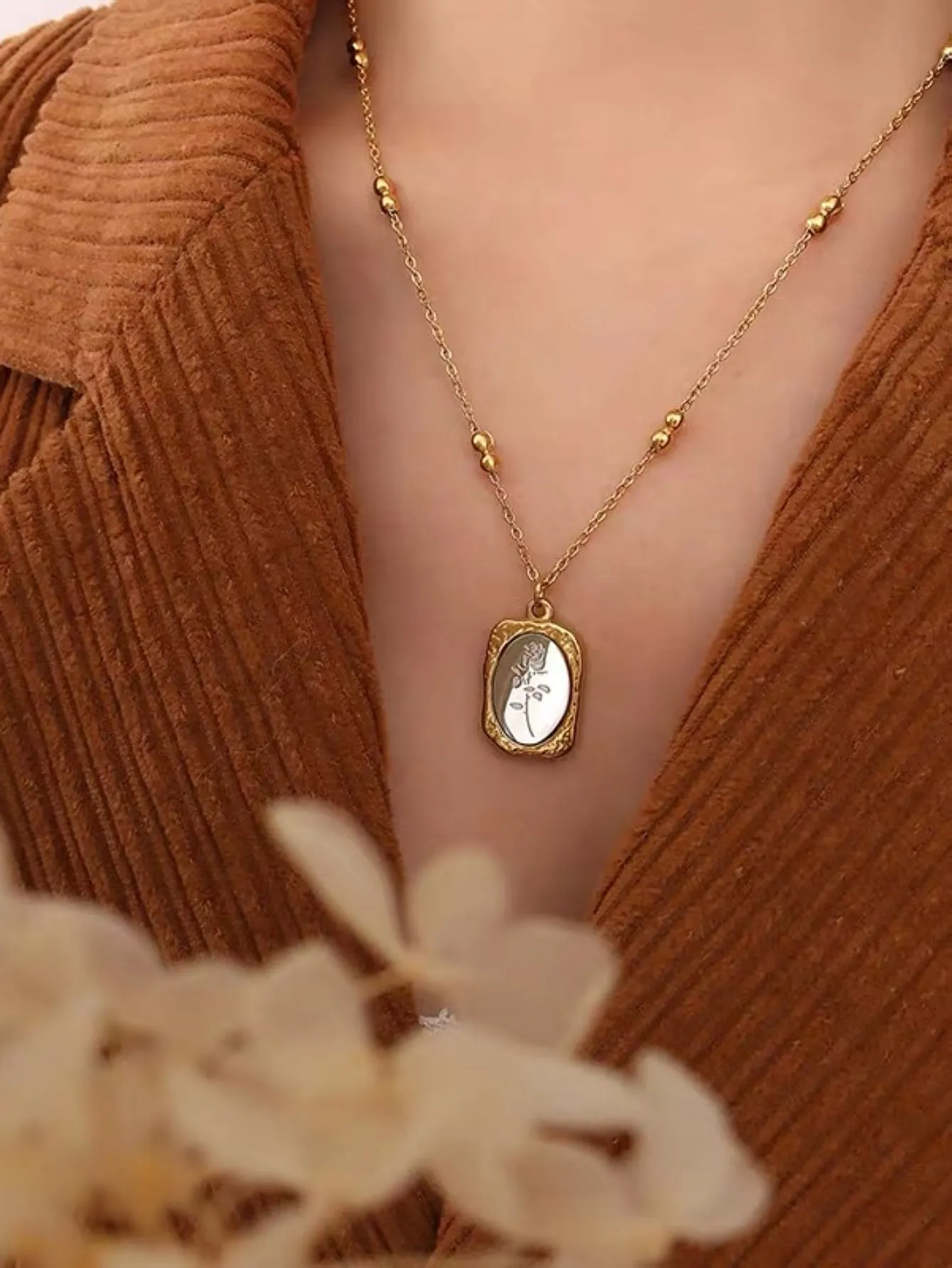 1pc Elegant magic Mirror Rose Stainless Steel Pendant Necklace For Women
