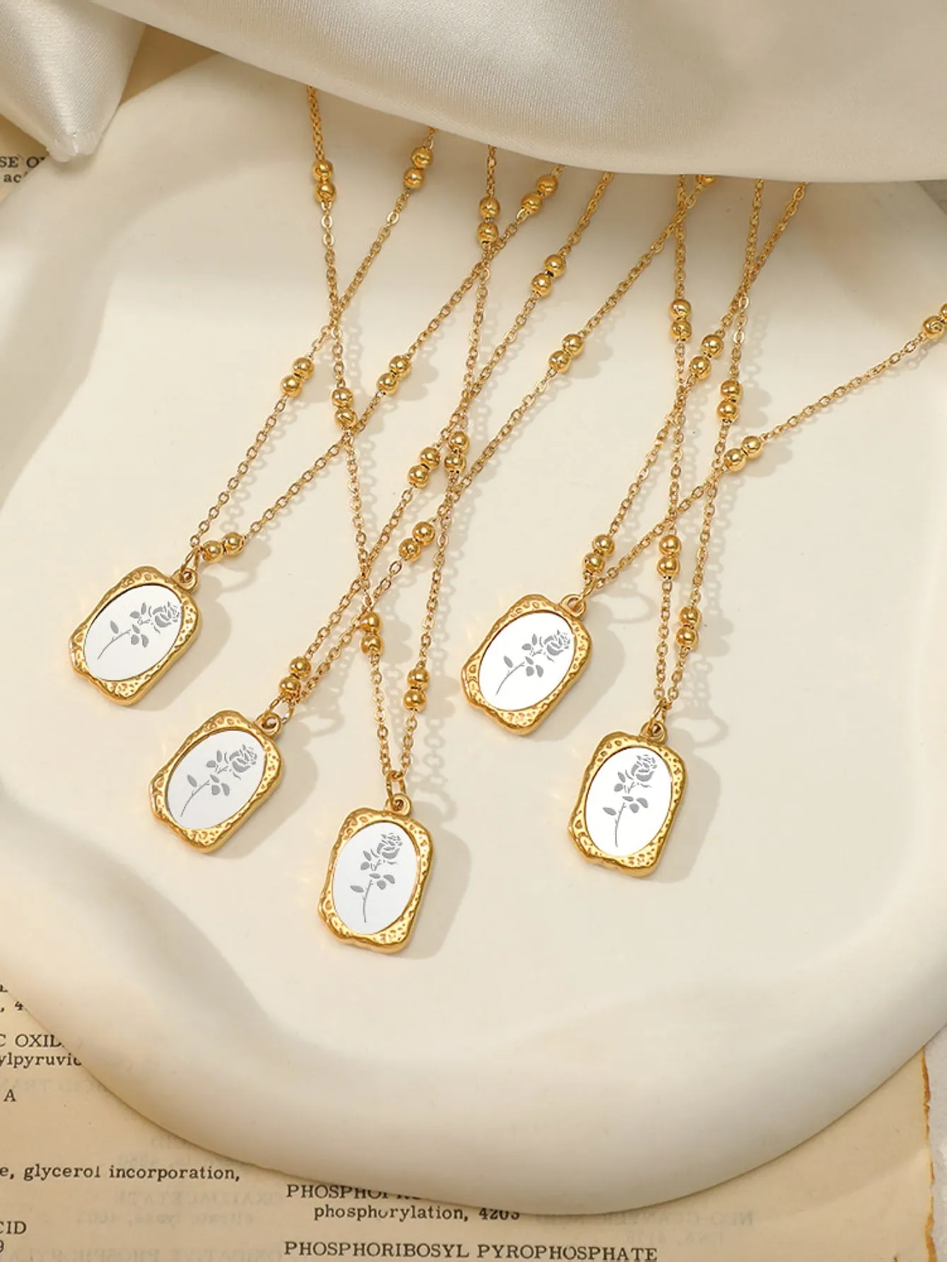 1pc Elegant magic Mirror Rose Stainless Steel Pendant Necklace For Women