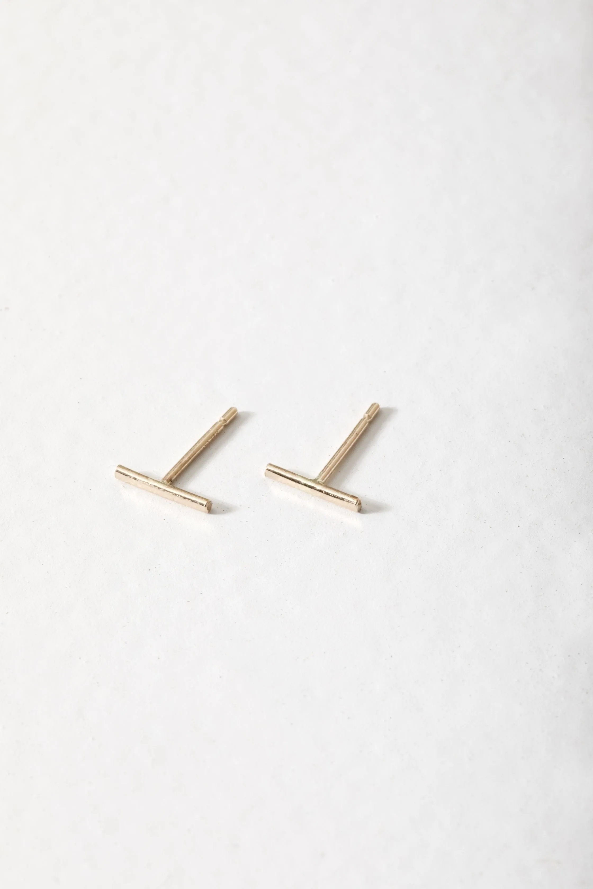 Bar Hammered Studs