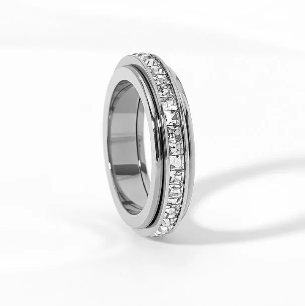 CB Starry Ring – Elegant Titanium Steel Fashion Ring