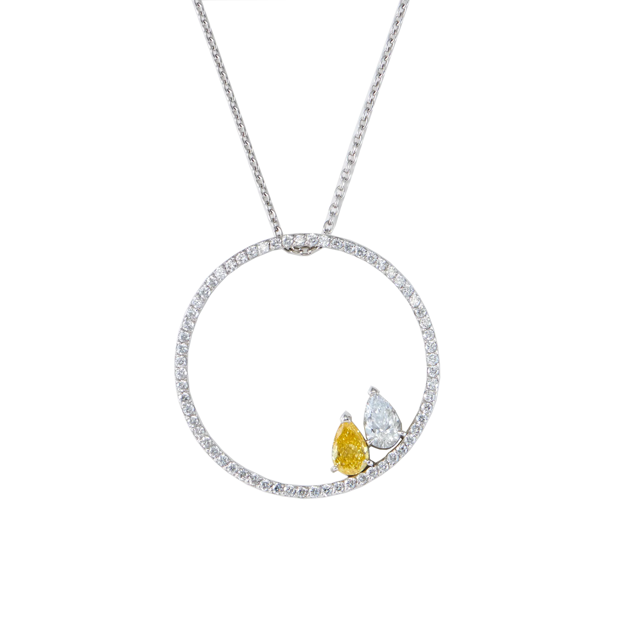 Circle necklace with pear shape