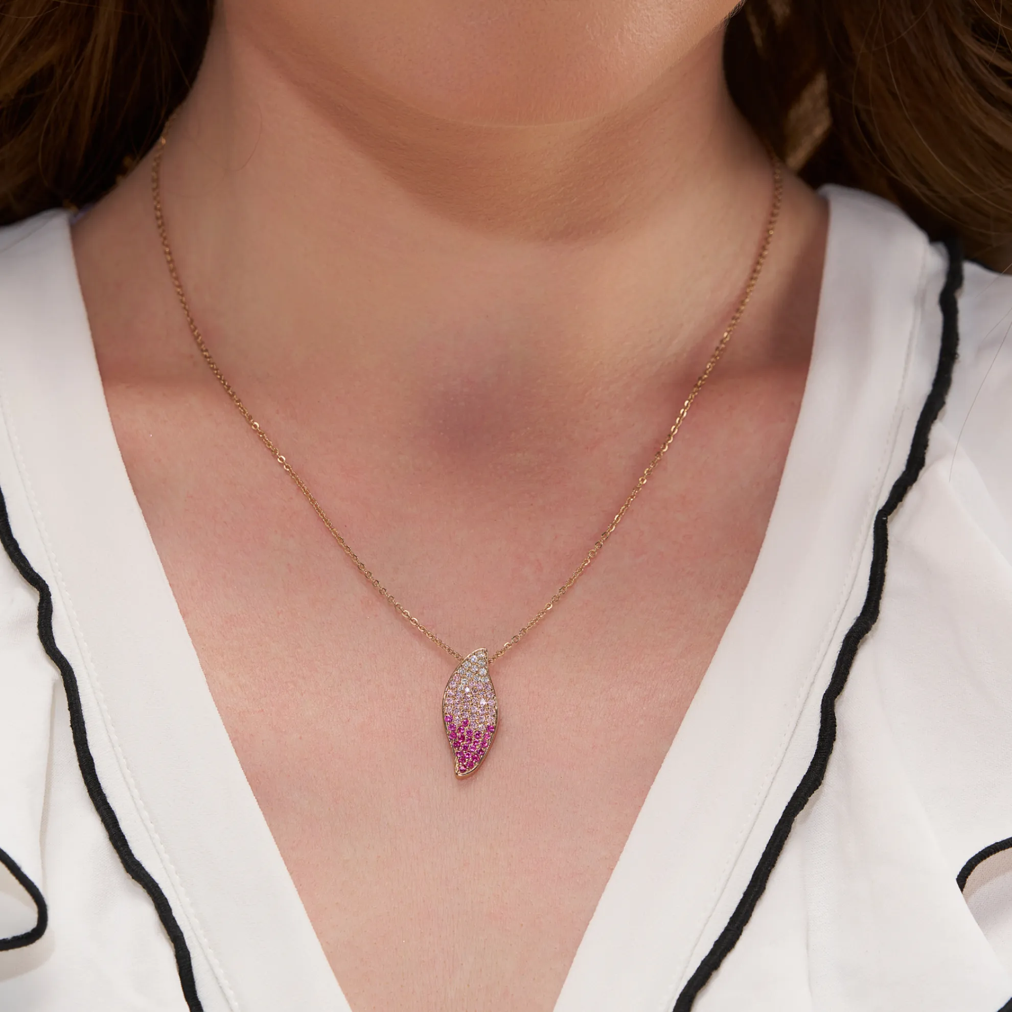 Elegant Ombre Leaf Necklace