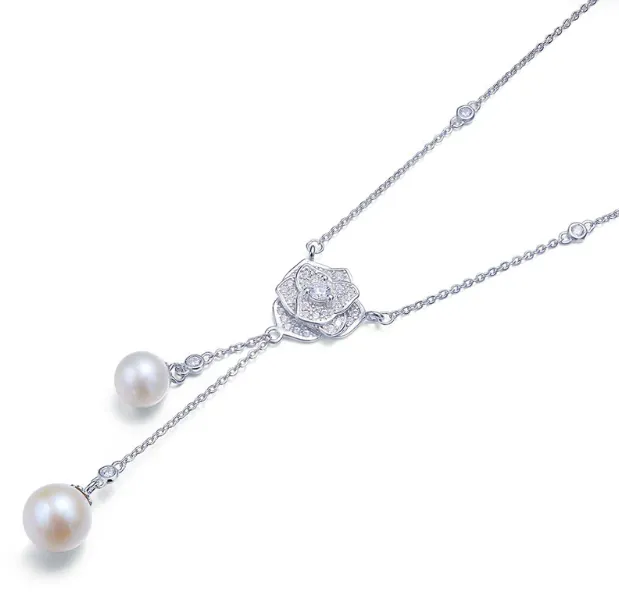Elegant Rose Pearl Necklace