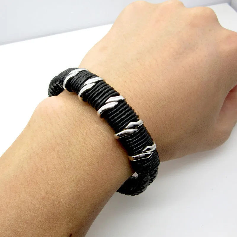 Fashion Handmade Vintage Bracelet British Style Stainless Steel Accessories Strap Genuine Leather Bracelet Punk Men Bracelets