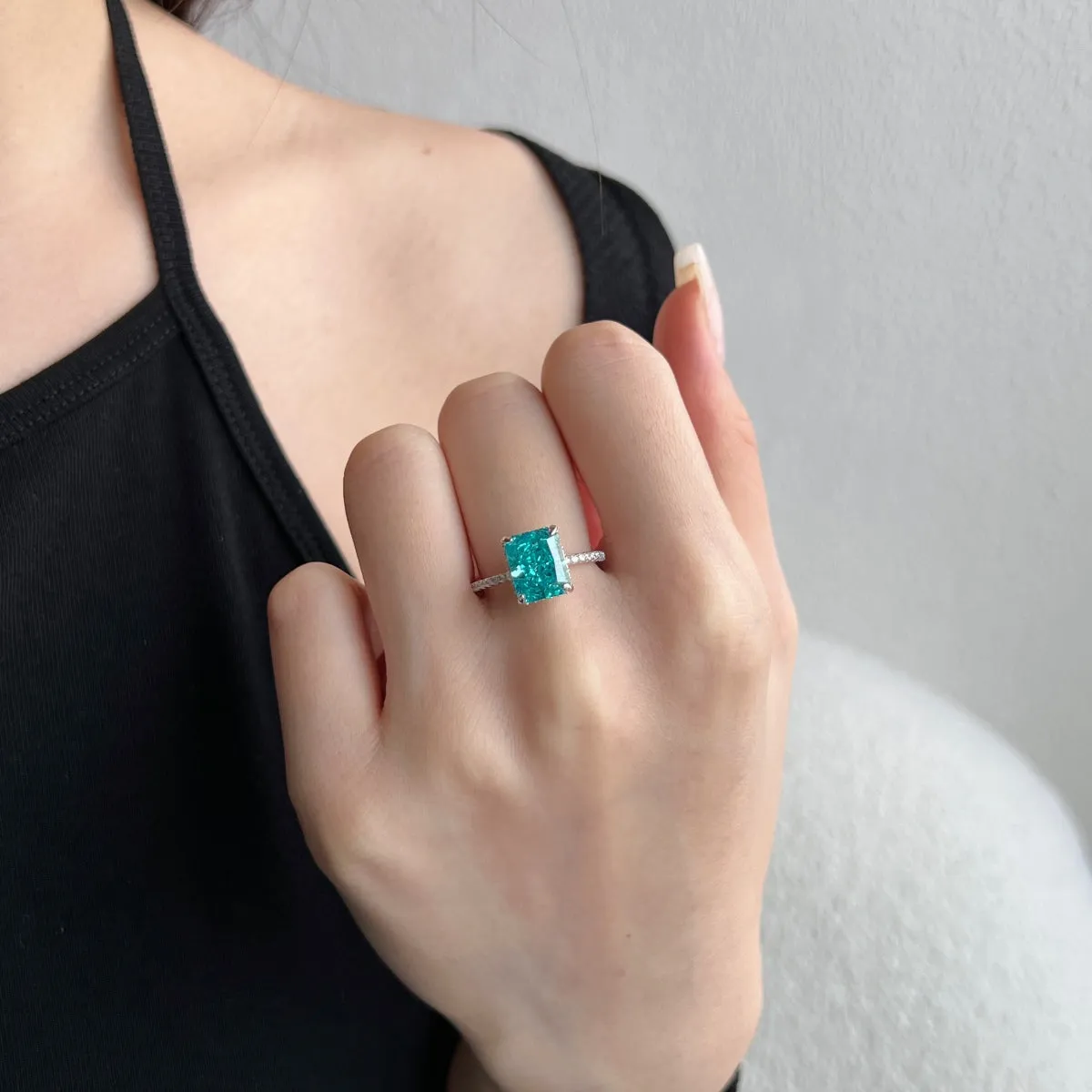 [Goodv]4.0 Carat Luxurious Engagement Ring