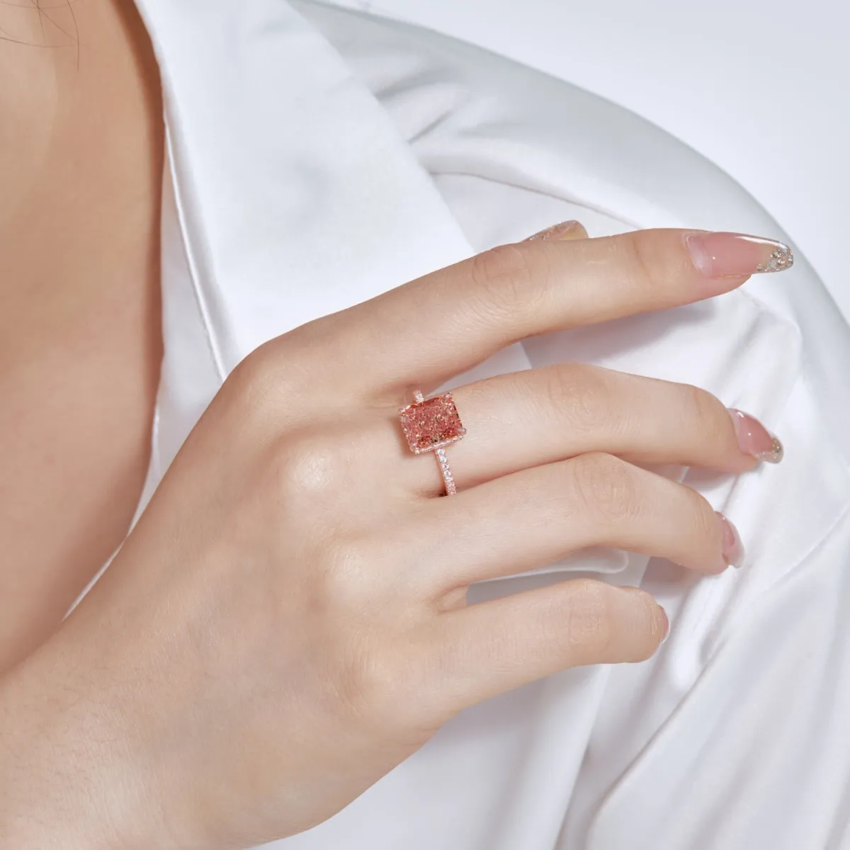 [Goodv]4.0 Carat Luxurious Engagement Ring