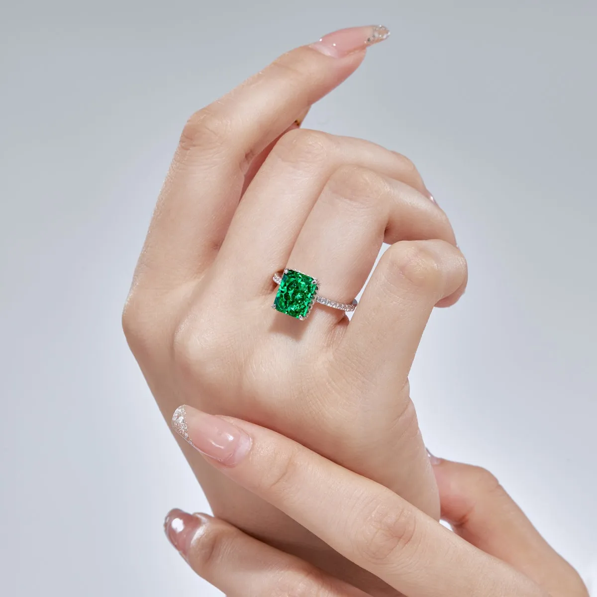 [Goodv]4.0 Carat Luxurious Engagement Ring