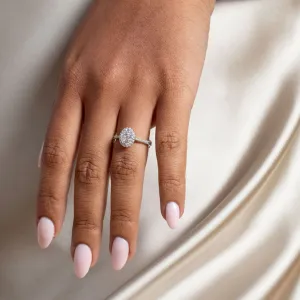 HALLIE 1.00ct | Oval Cluster Diamond Set in 18ct White Gold