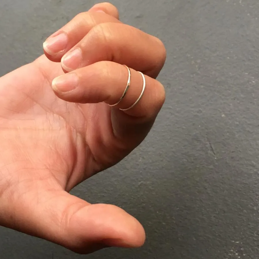 Loop Thin Ring Brass