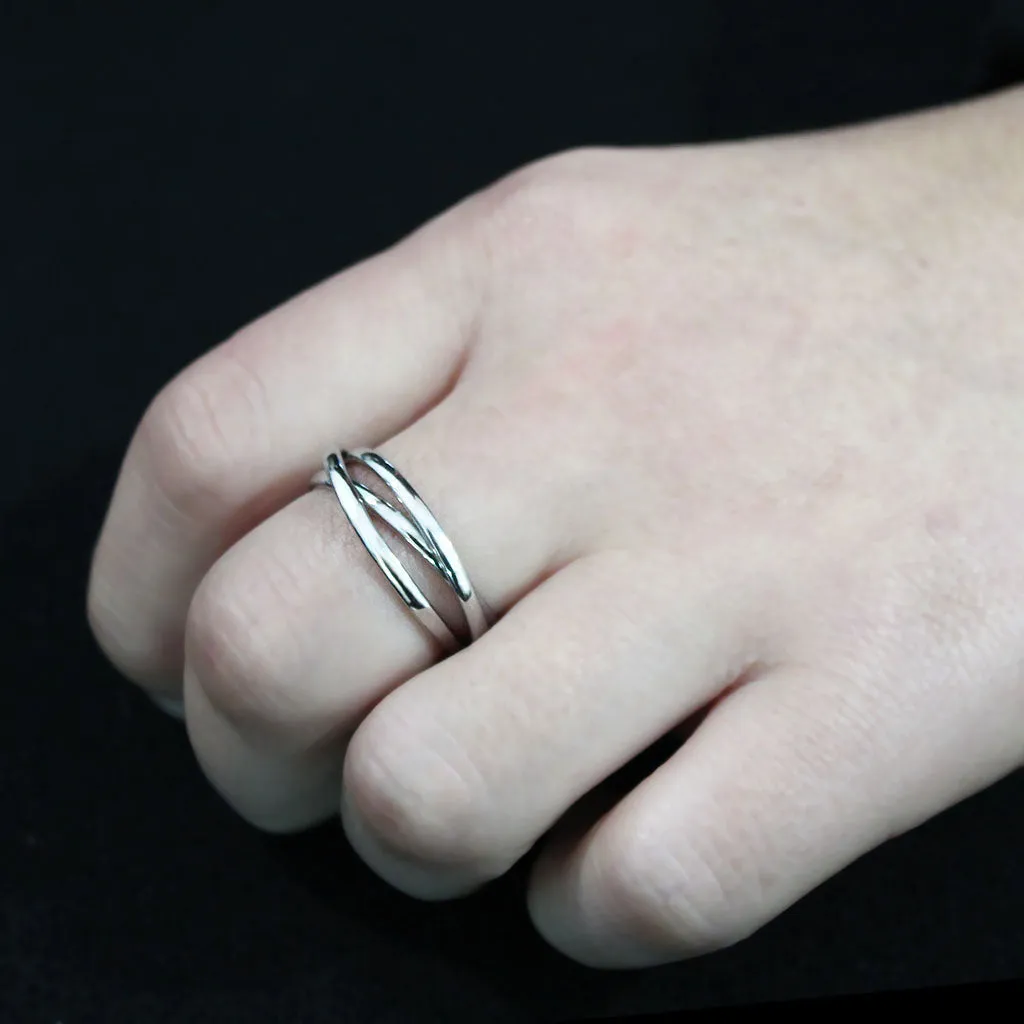 LOVCIA Sleek Stainless Steel Interlocking Band Ring