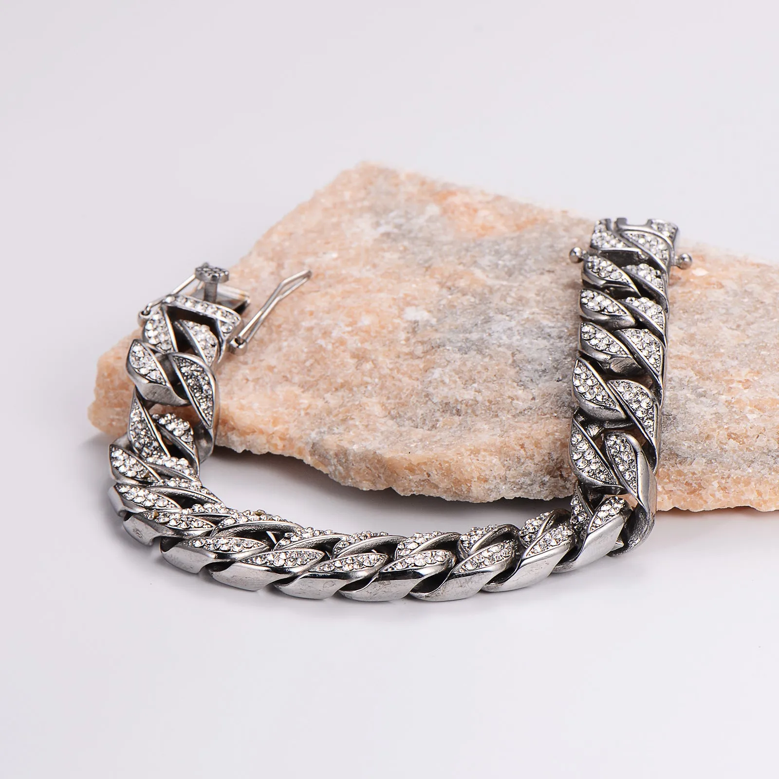Men Versatile Stripe Geometric Stainless Steel Diamond Inlay Bracelets
