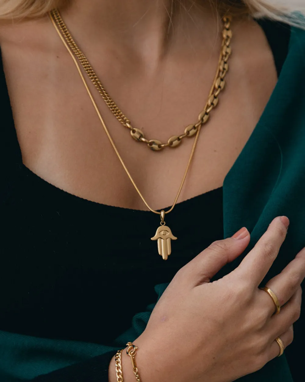 Minimalist Hamsa Necklace