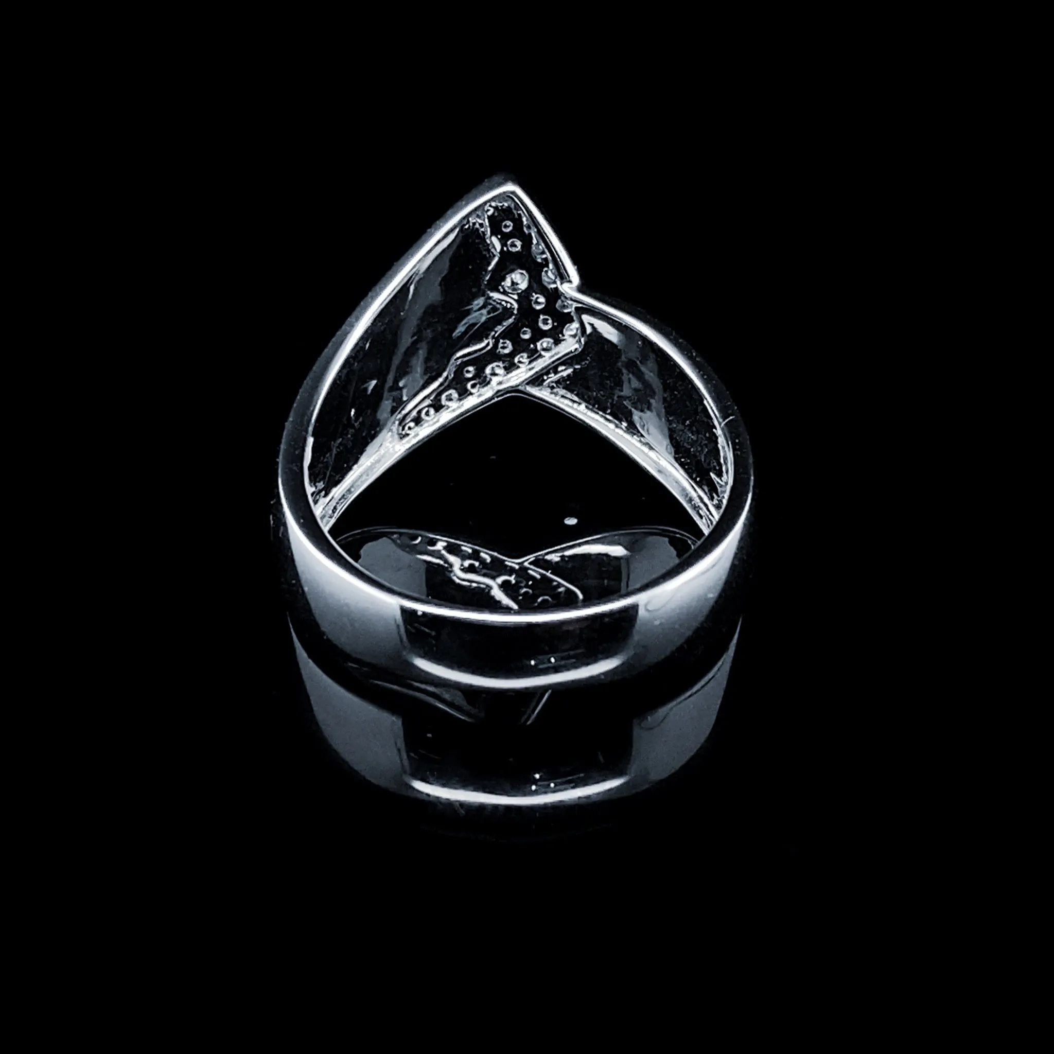 PREORDER | Unisex Sharp Overlap Paved Diamond Ring 14kt