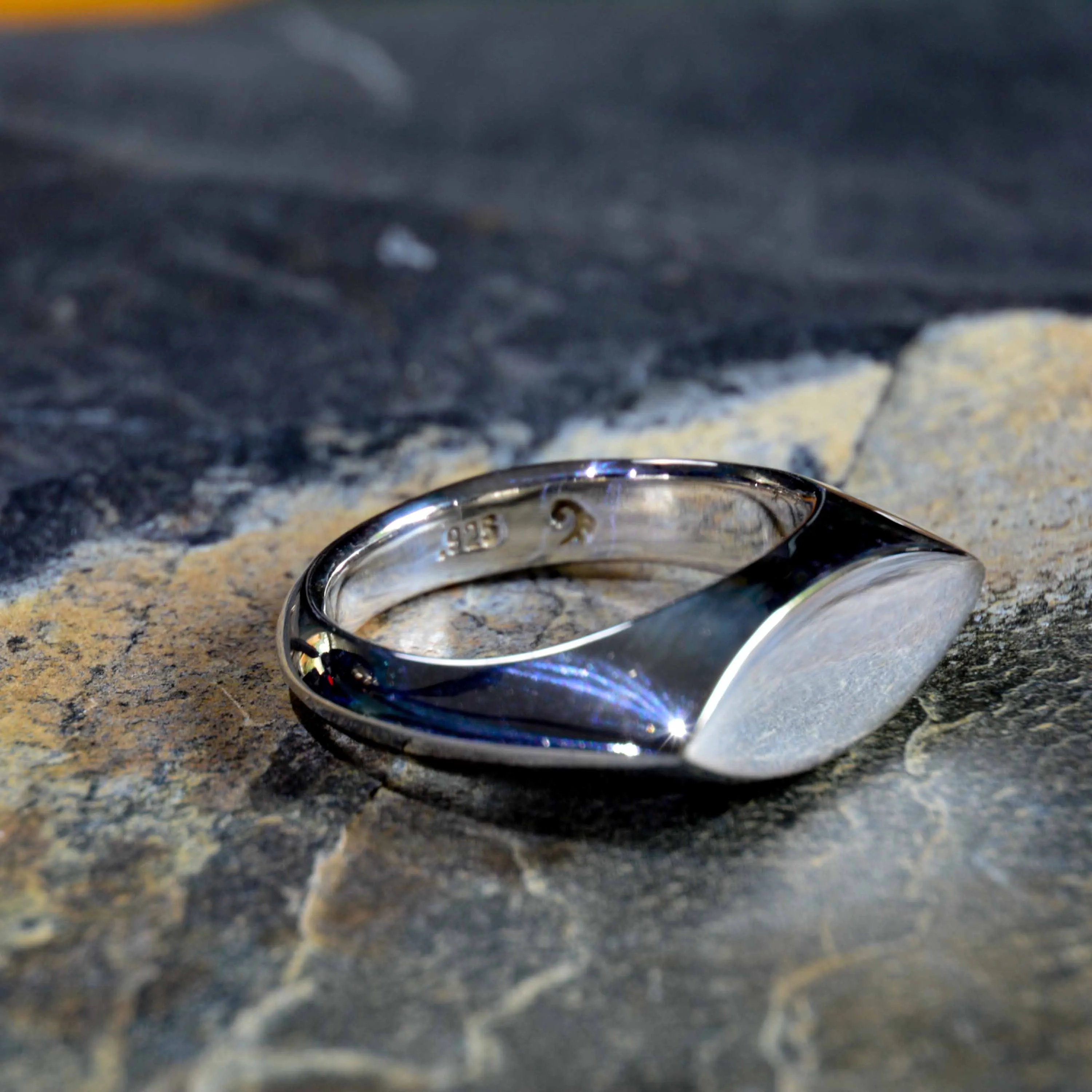 "Mr Cat: Solid Sterling Silver Ring with a Sleek Cat Eye Design"