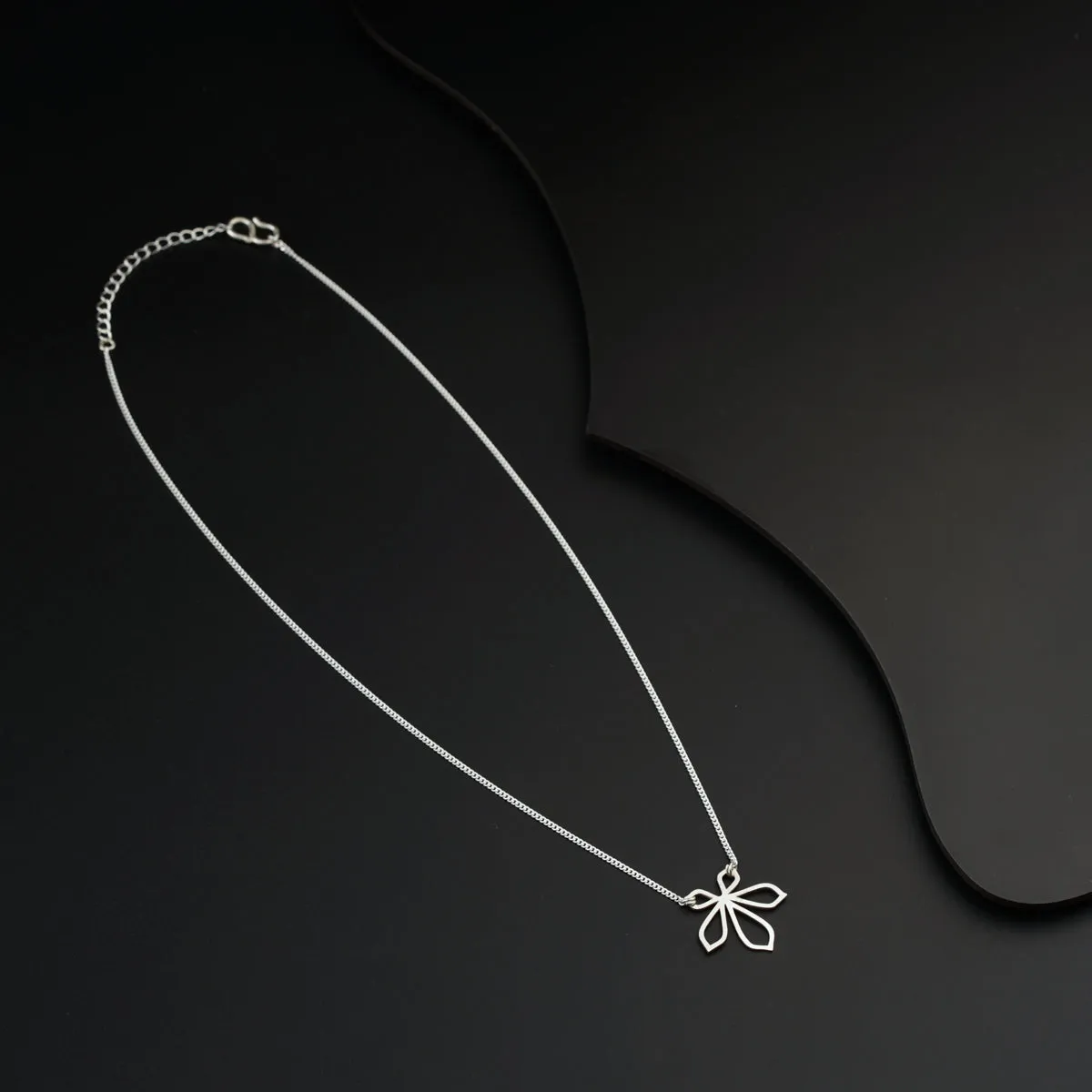 Sadafuli (Periwinkle) Silhouette Necklace