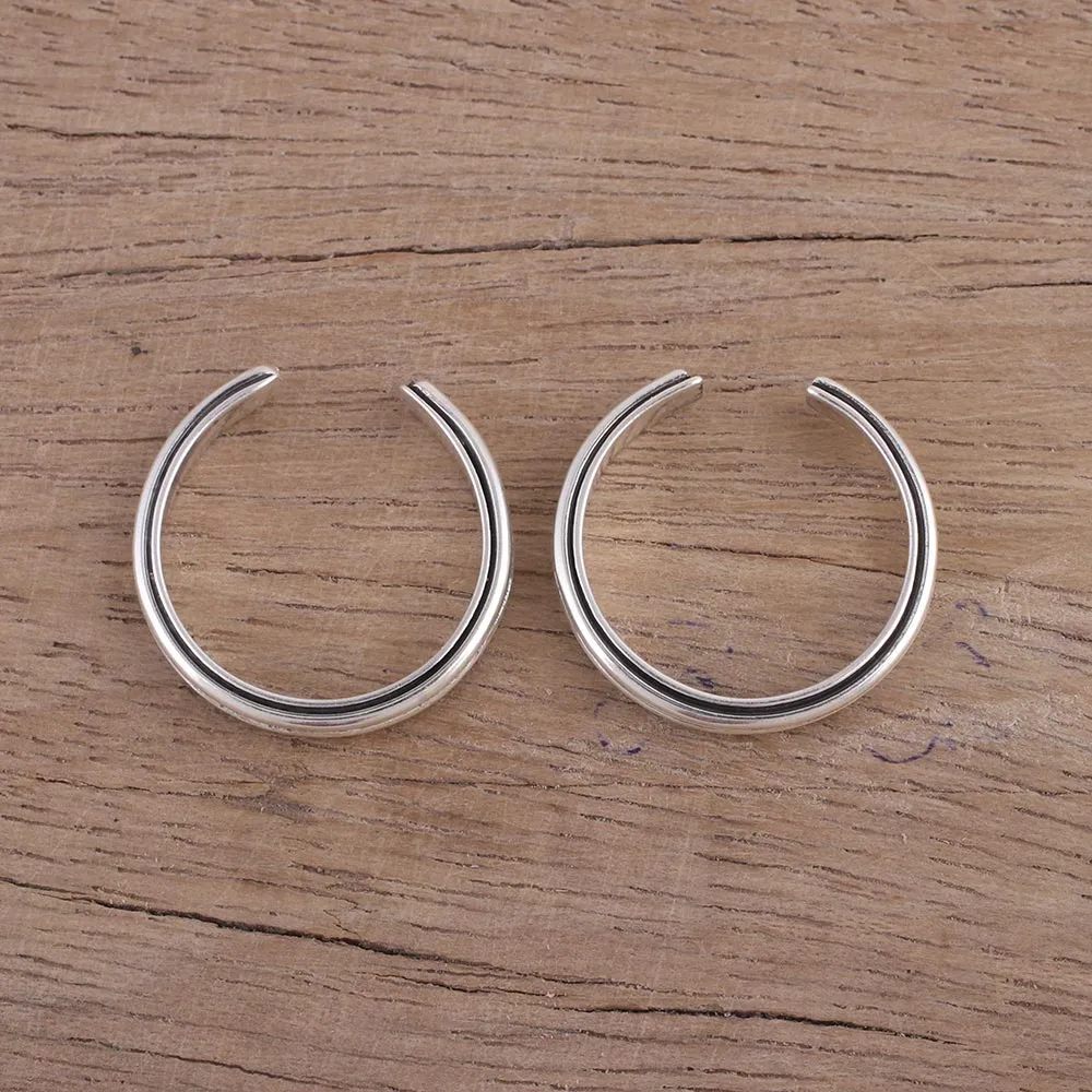 Sleek Lines Sleek Band Style Toe Rings in Sterling Silver (Pair)