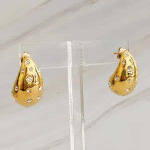So Chic Teardrop Earrings