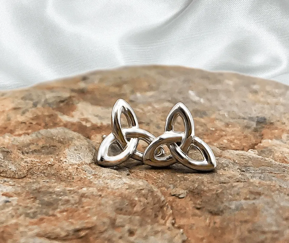 Sterling Silver Celtic Trinity Knot Stud Earrings SE2201