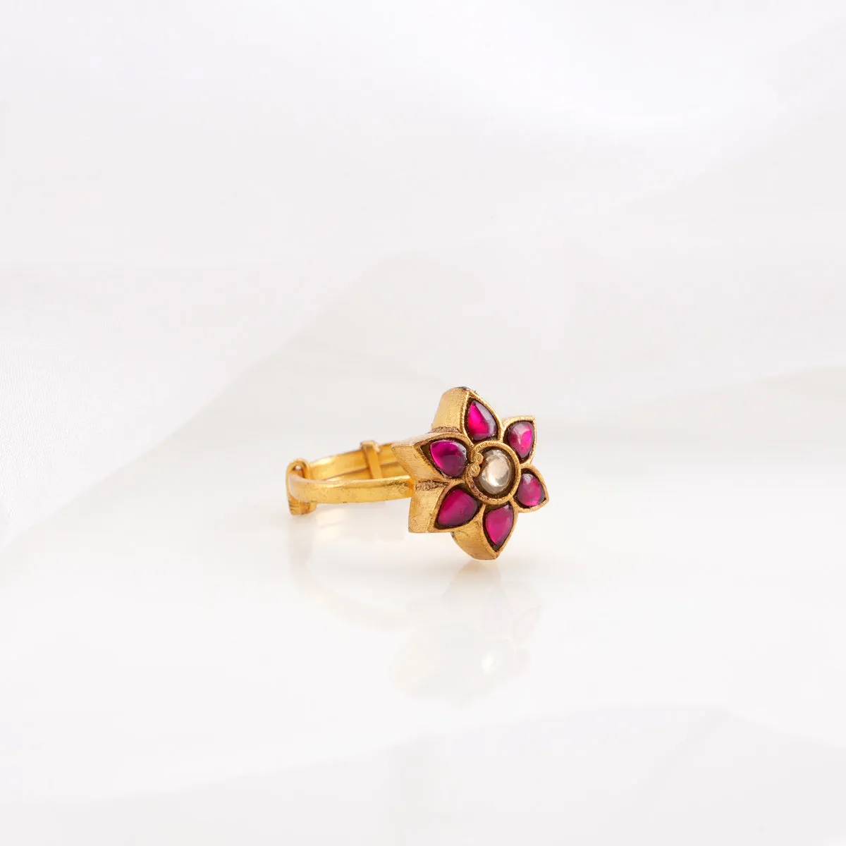 Varshitha Kundan Ring